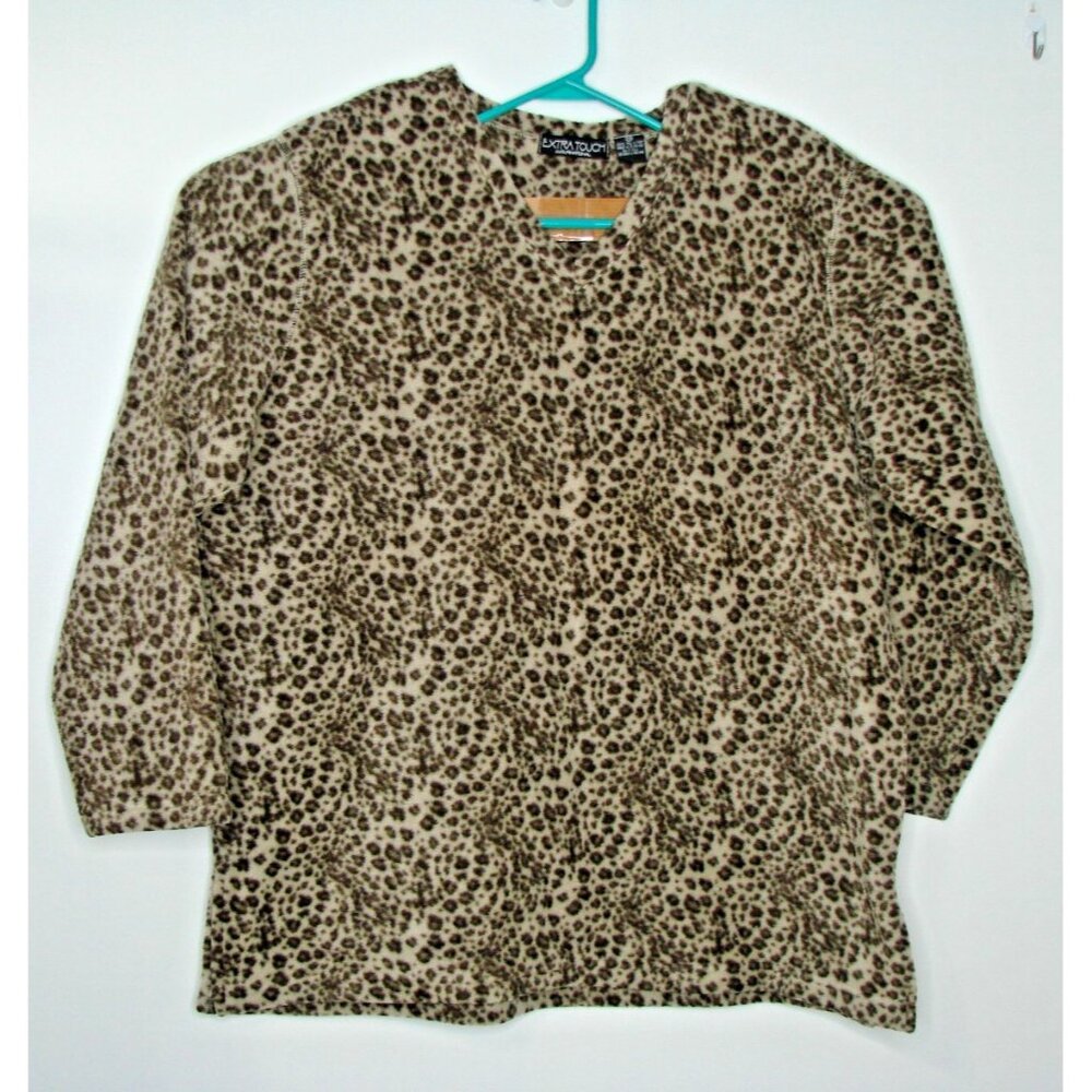 Extra Touch 2X Leopard Animal Print V-Neck Pullover Sweater Long Sleeve Fleece